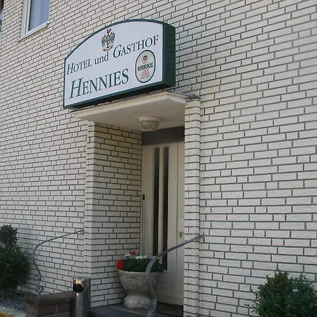 Hennies